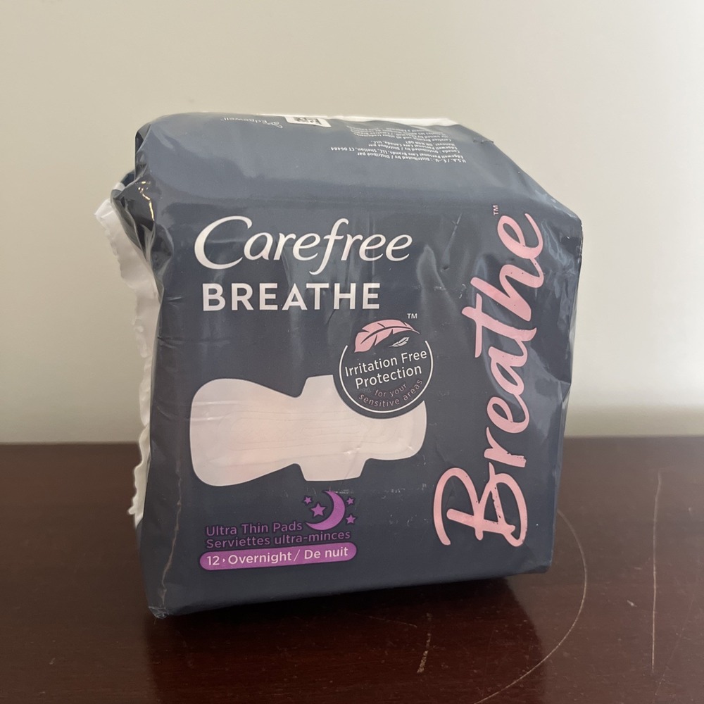 Carefree Breathe Ultra Thin Pads Irritation Free Protection Overnight 12 Ct NEW‎